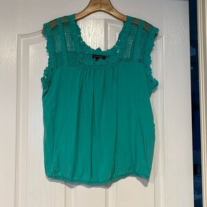 Max Edition top with elastic waist Size large